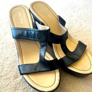 NWOT Nine West wedge heels